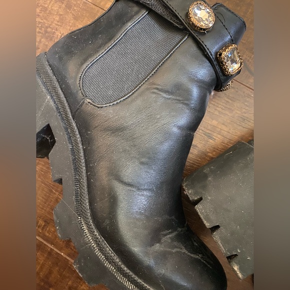 Steve Madden amulet boots - Picture 3 of 3